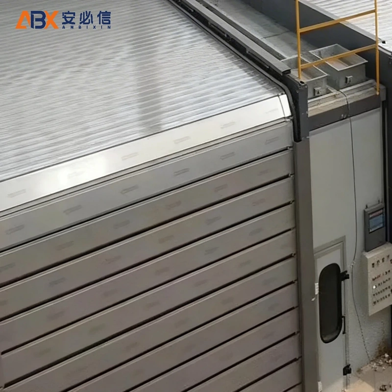 柳州市雷达高速门